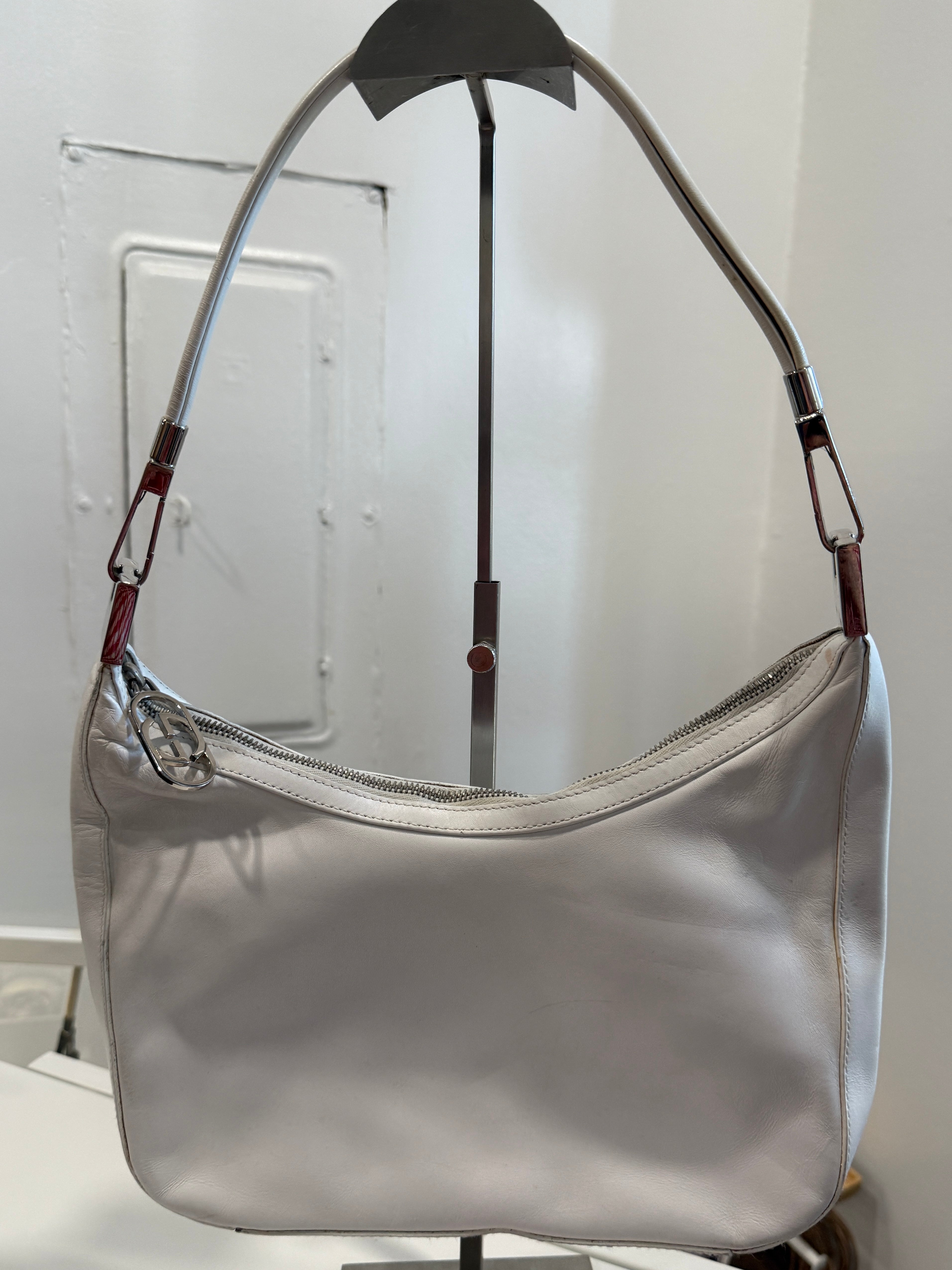 White Leather Gucci Handbag