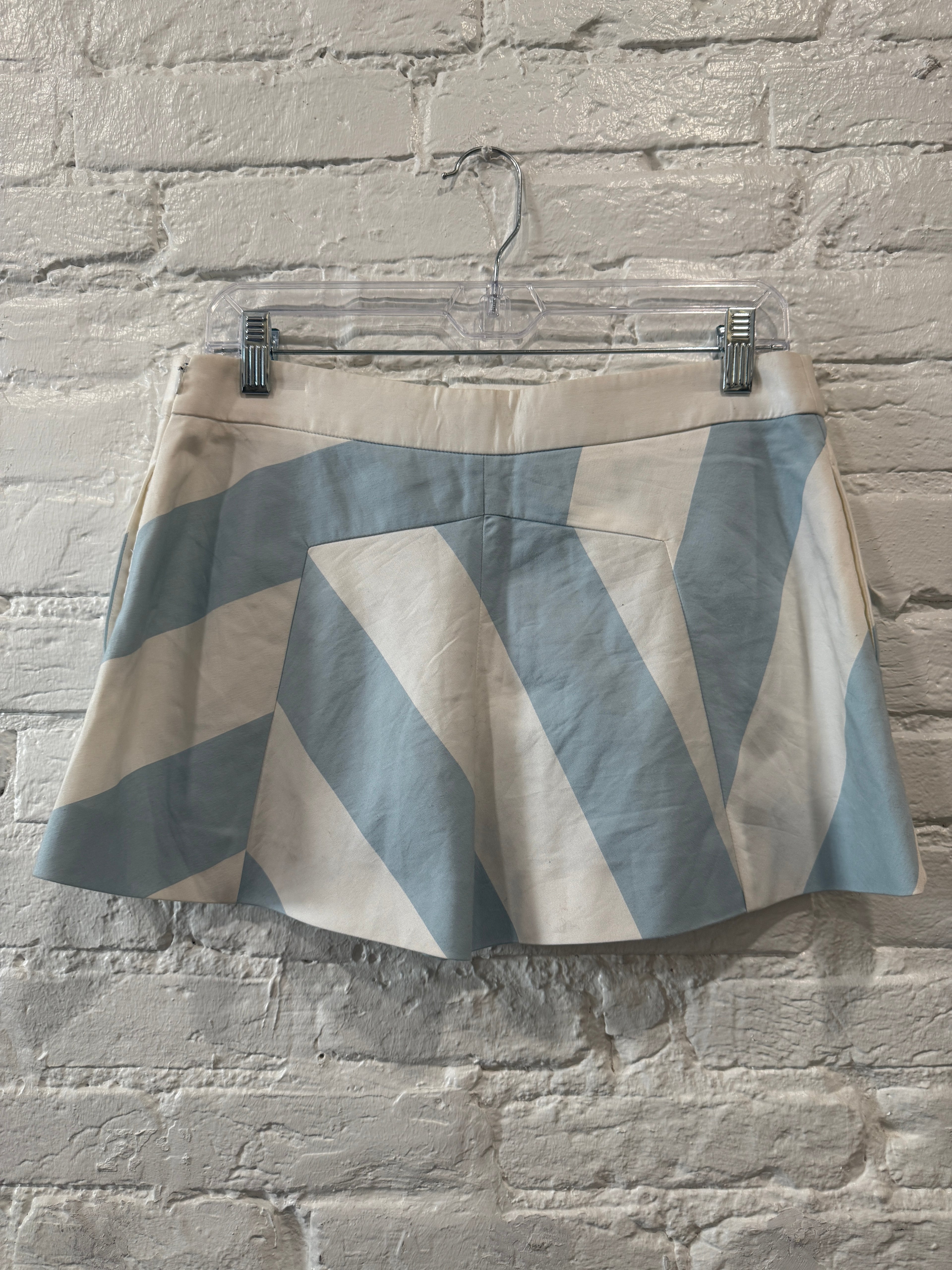 NWT Moschino Chevron Short