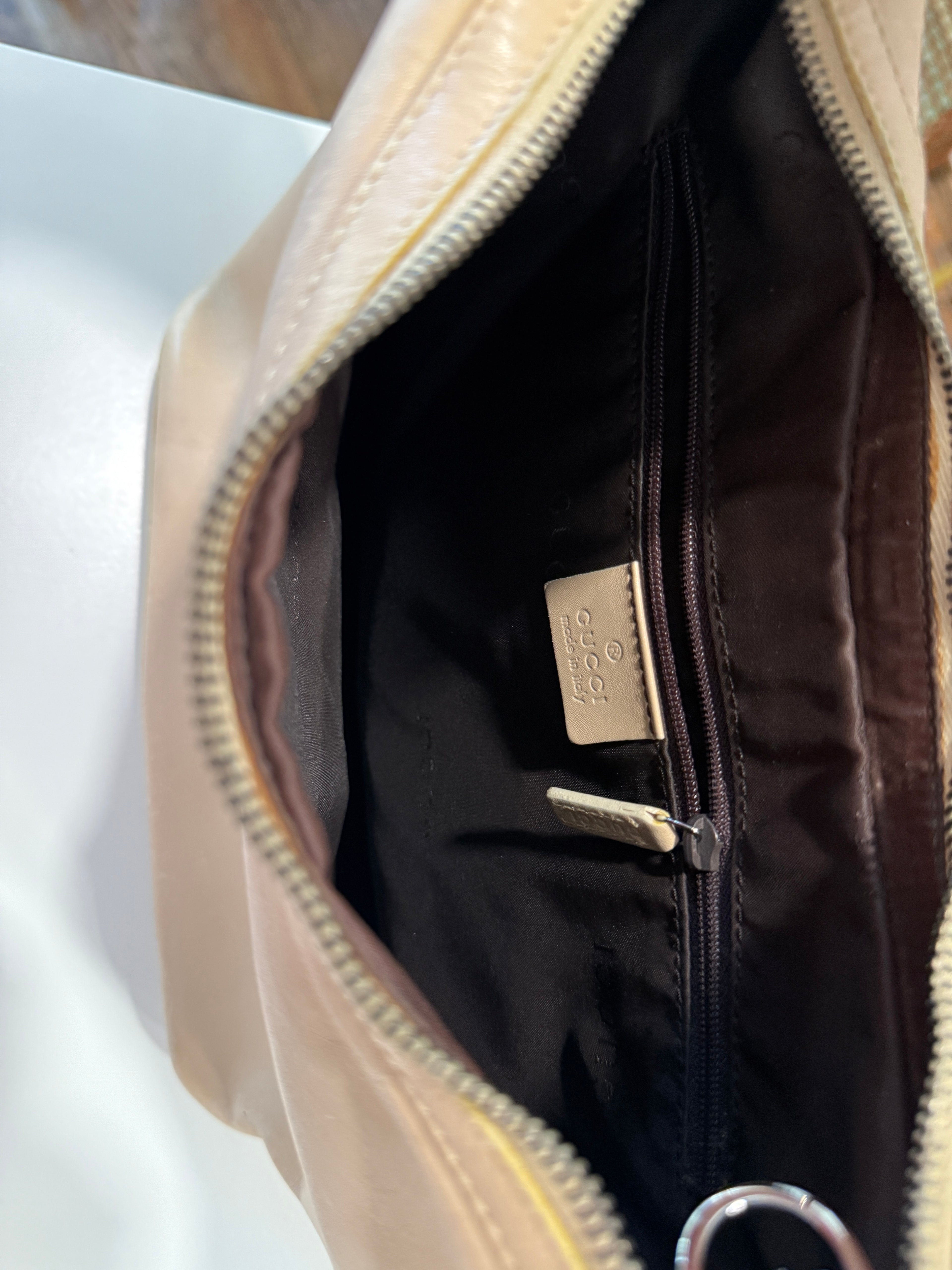 Cream Leather Gucci Handbag
