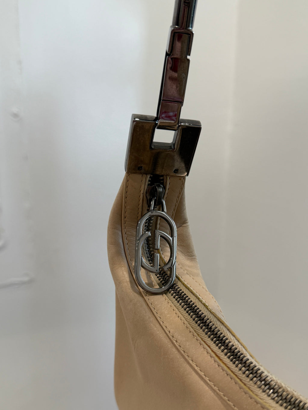 Cream Leather Gucci Handbag